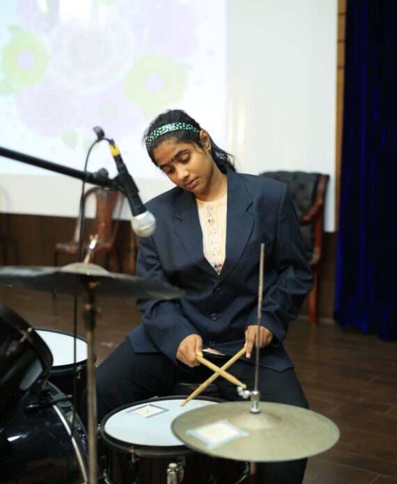 Yadhavi Music School