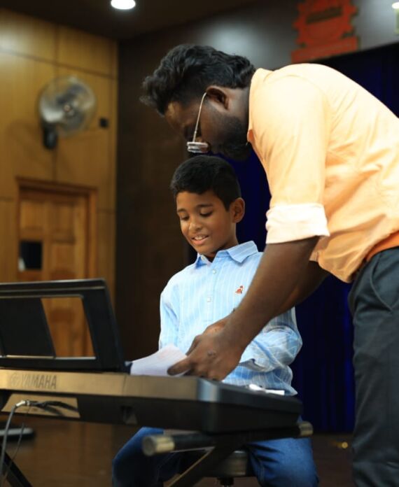 Yadhavi Music School