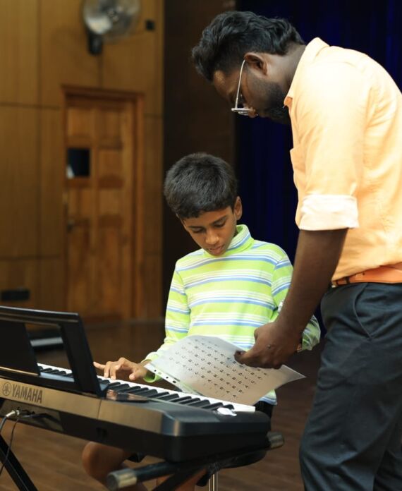 Yadhavi Music School