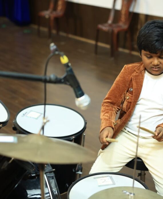 Yadhavi Music School